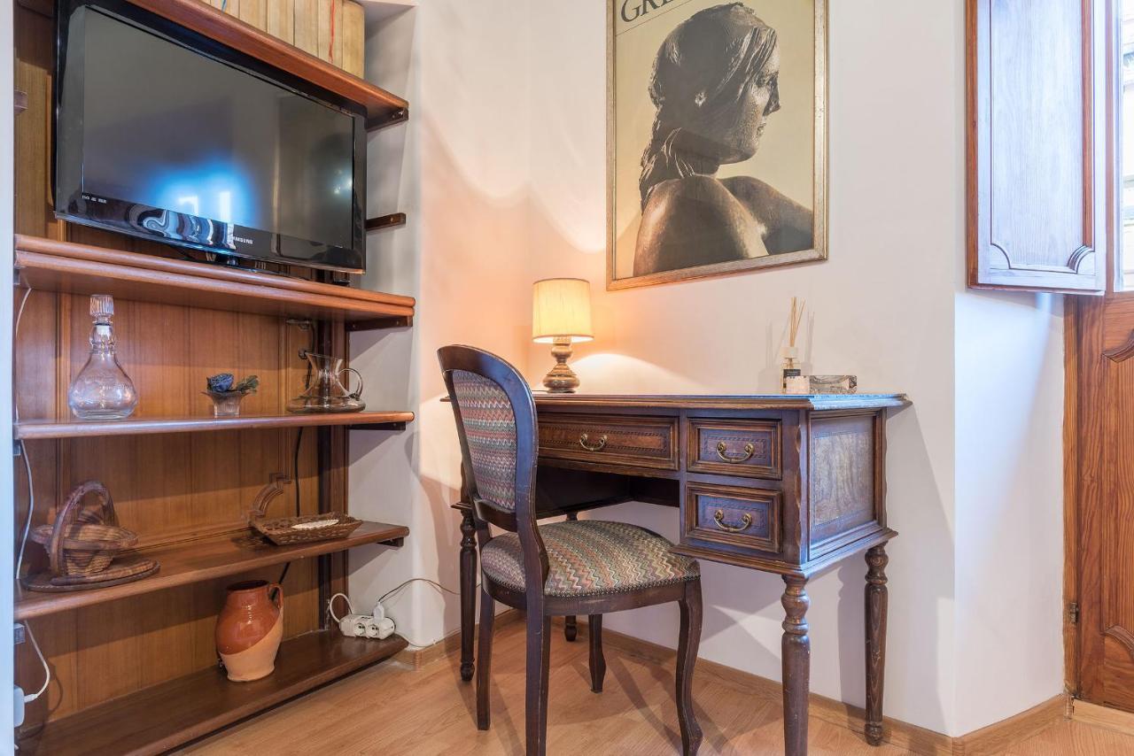 Montecitorio & Pantheon Stylish Flat Roma Exterior foto